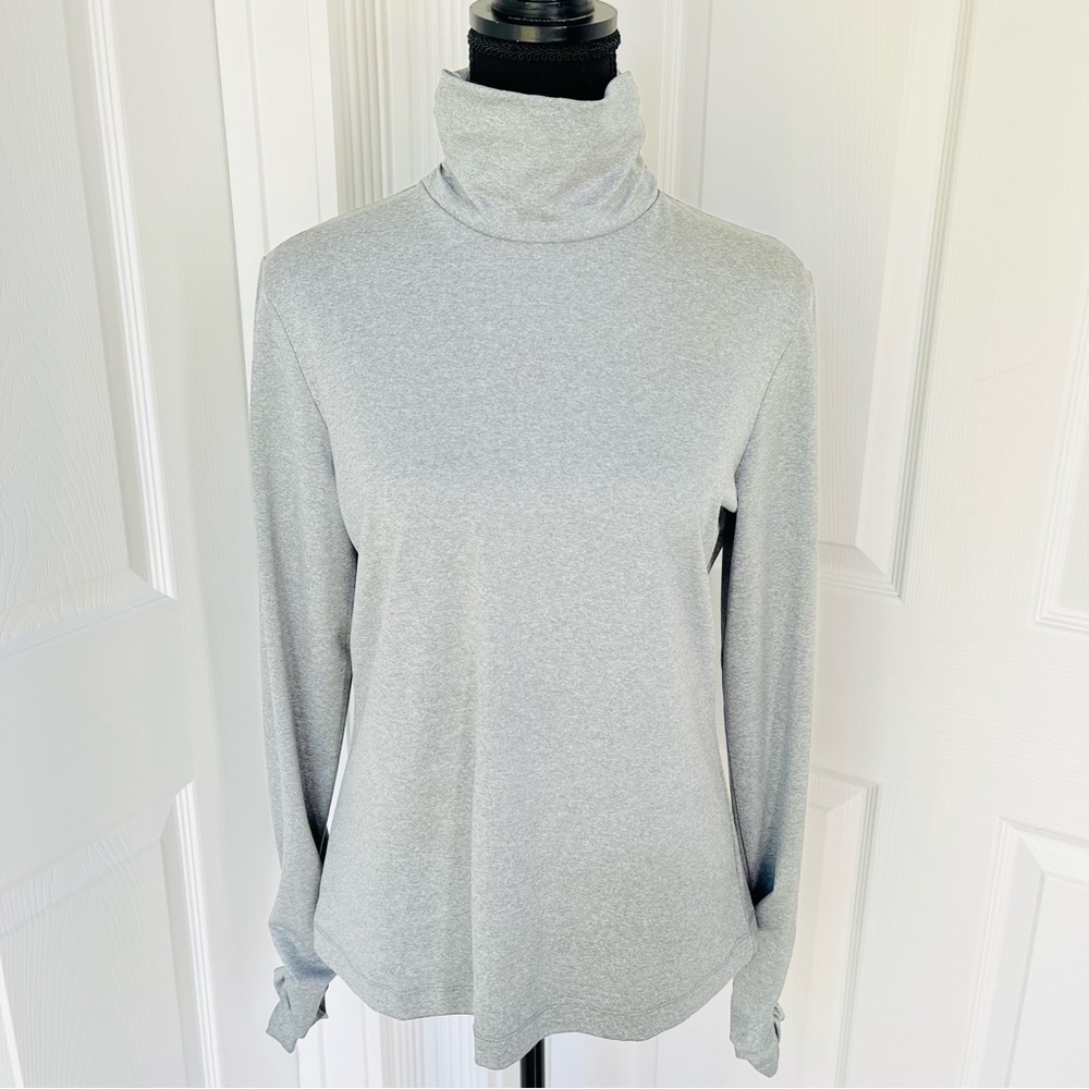 Tail Turtleneck Long Sleeve Top